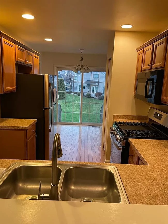Building Photo - 6353 Galleon Dr