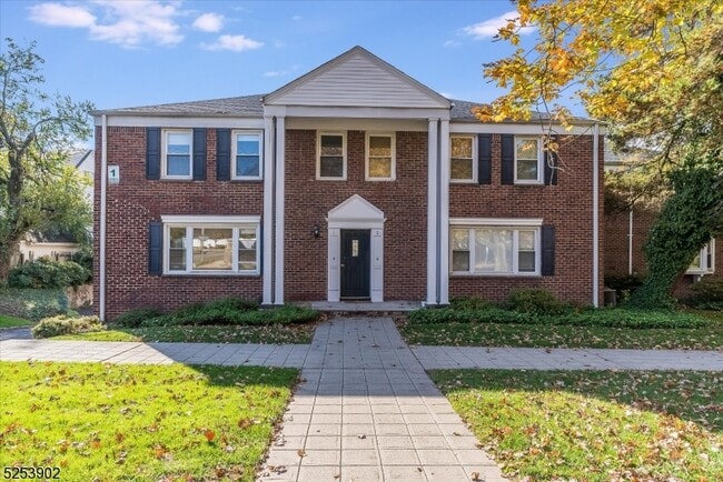 Building Photo - 412 Morris Ave
