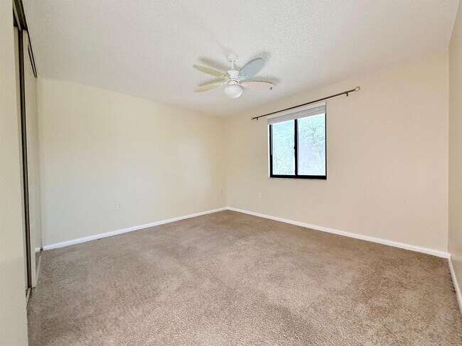 Foto del edificio - 2621 Village Blvd