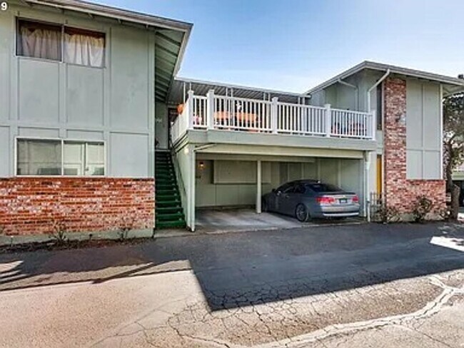 Photo - Top-Floor Gem – 2 Bed, 2 Full Bath, W/D, A... House