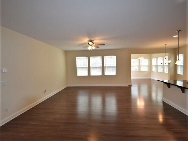 Building Photo - 404 Ferry Ct