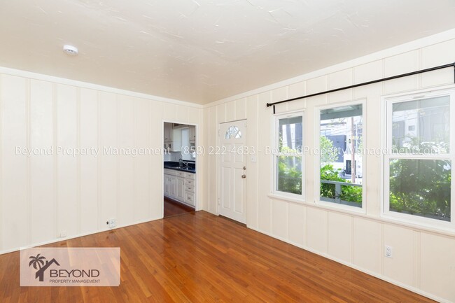 Foto del edificio - !!!QUAINT NORTHPARK COTTAGE 2 BEDROOM 1 BA...
