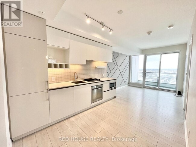 Photo du bâtiment - 898 Portage Pkwy