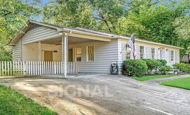 Building Photo - 264 Garden Dr