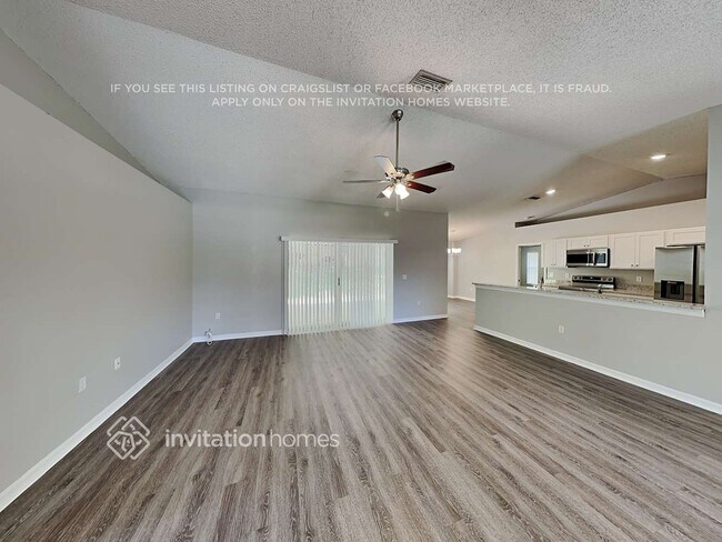 Foto del edificio - 2838 56th Ave Cir E
