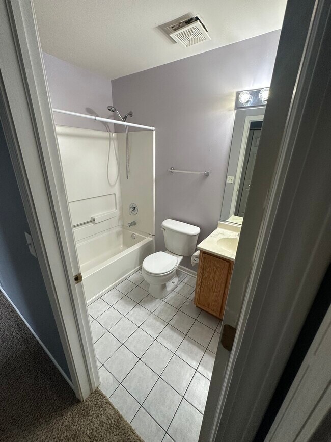 Foto del edificio - 1197 N Red Oak Cir
