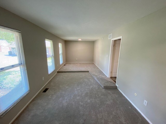 Building Photo - 659 Cologne Pl