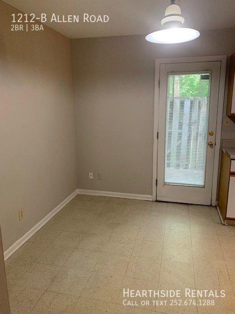 Foto del edificio - 2 Bed 2.5 Bath Townhome in Allenton Estates.