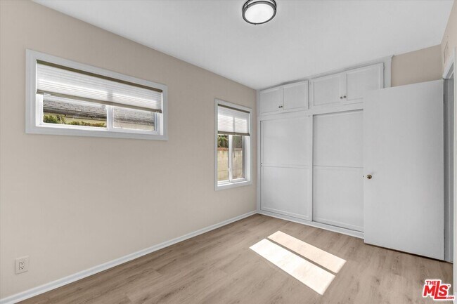 Building Photo - 7022 Cantaloupe Ave