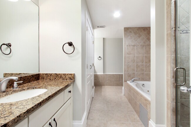 Foto del edificio - 836 Park Ave