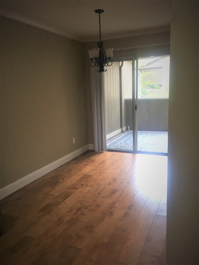 Living Room - 2664 Senter Rd