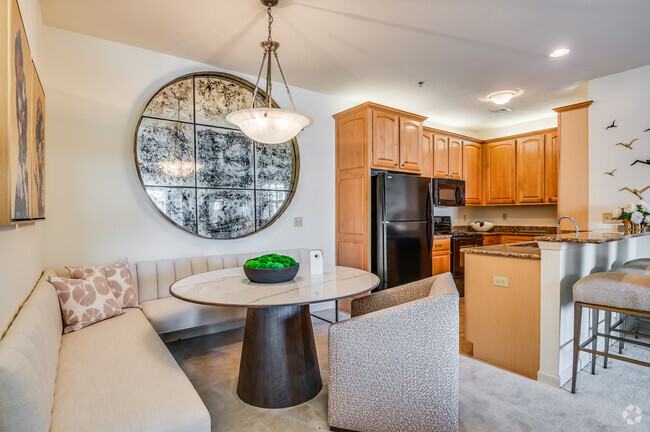 1HAB, 1BA - 822 ft² - Springbrook Cercle