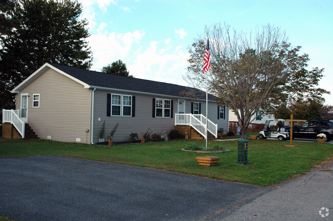 Building Photo - Mariner's Cove