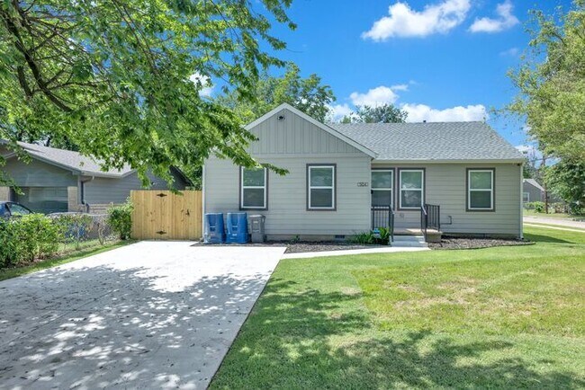 Foto del edificio - Stunning 3-Bedroom Home with Modern Upgrades in Tulsa
