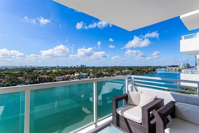 Building Photo - 5600 Collins Ave