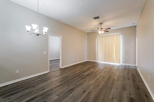 Building Photo - 7409 Sade St