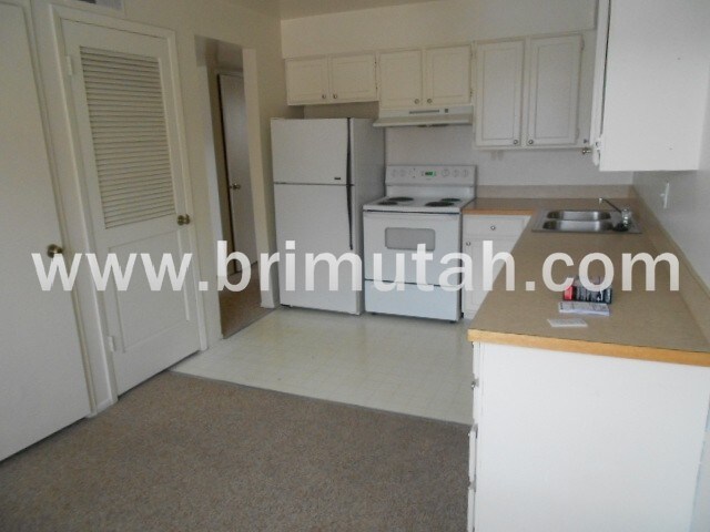 Building Photo - 4835 S Memory Ln