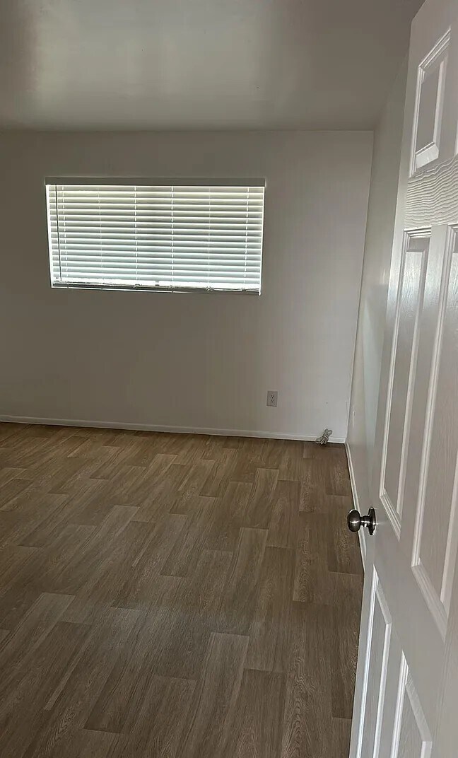 Foto del edificio - 6716 E Avalon Dr
