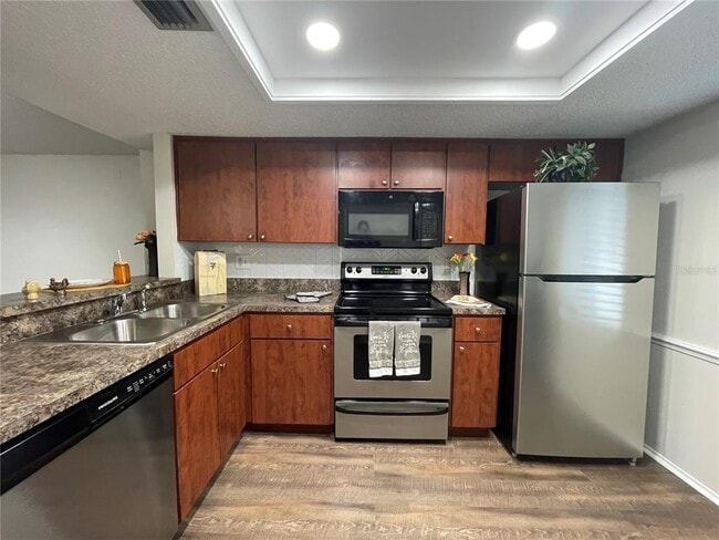 Building Photo - 112 Palmetto Ct