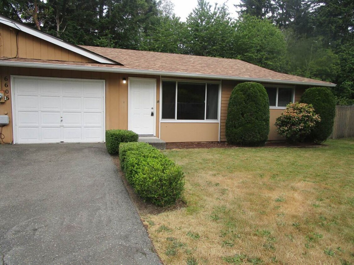 6606 46th Ave Unit B, Gig Harbor, WA 98335 Room for Rent in Gig