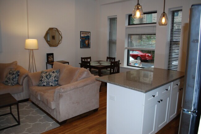 Foto del edificio - 609 W Oakdale Ave