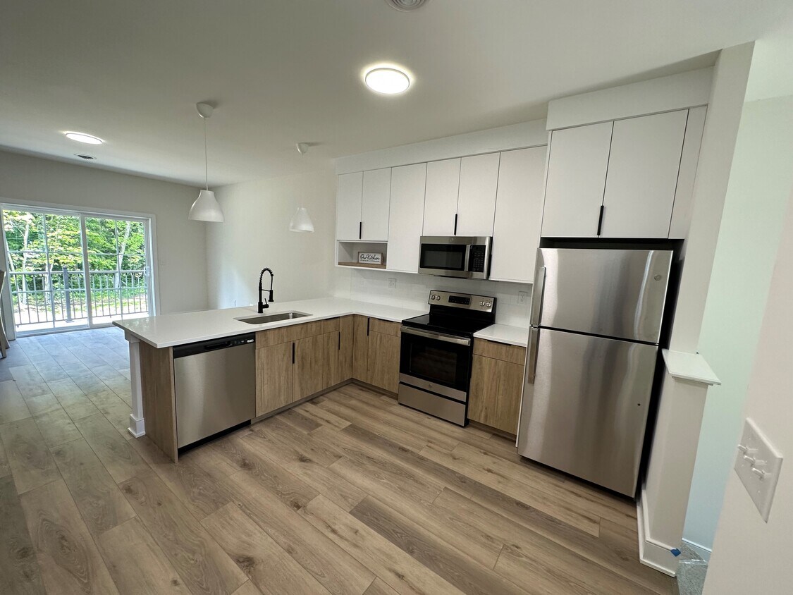 2370 Curry Rd, Schenectady, NY 12303 2370 Curry Rd Schenectady, NY