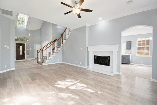 Building Photo - 6563 Needham Ln
