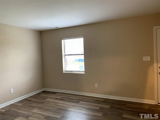 Building Photo - 1326 Marne Ave