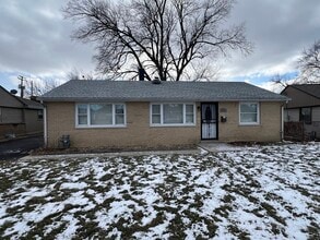 Building Photo - 4813 W 102nd St