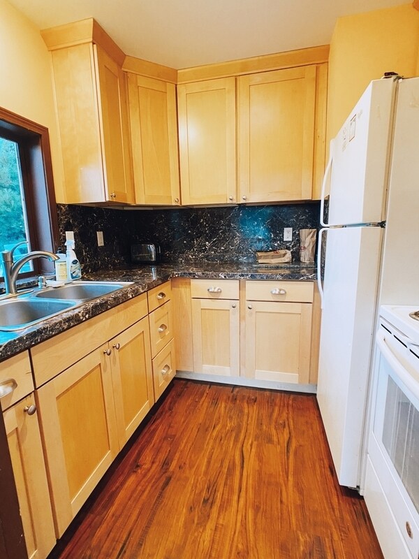 Building Photo - 3226 Portage Bay Pl E