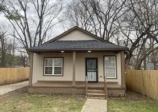 Building Photo - 2100 Stovall Ave