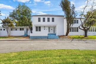 Building Photo - 390 W Essex Dr