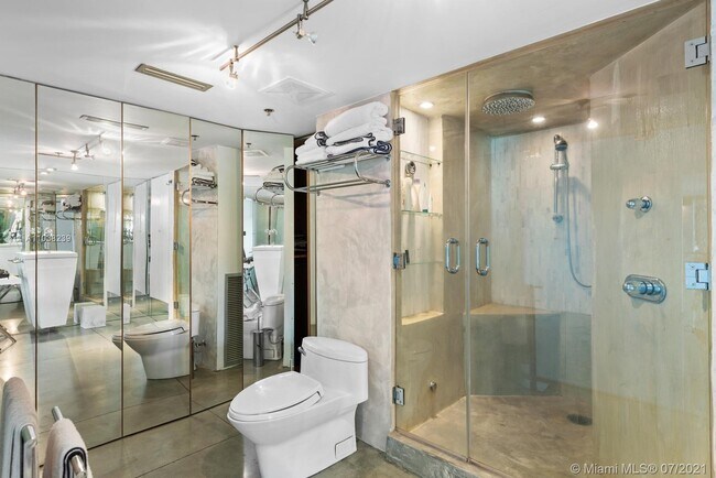 Foto del edificio - 828 3rd St