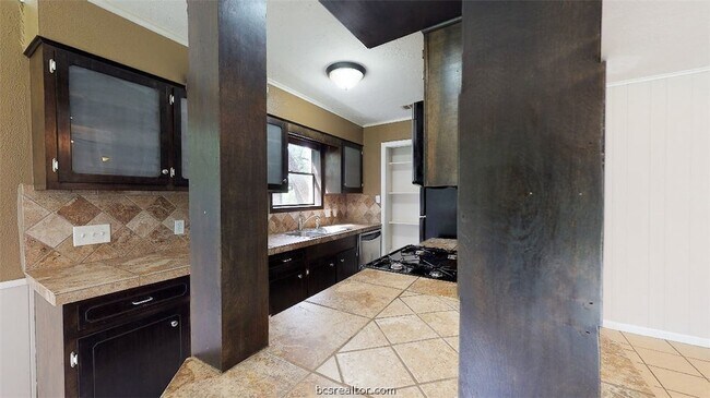 Foto del edificio - 1418 Magnolia Dr