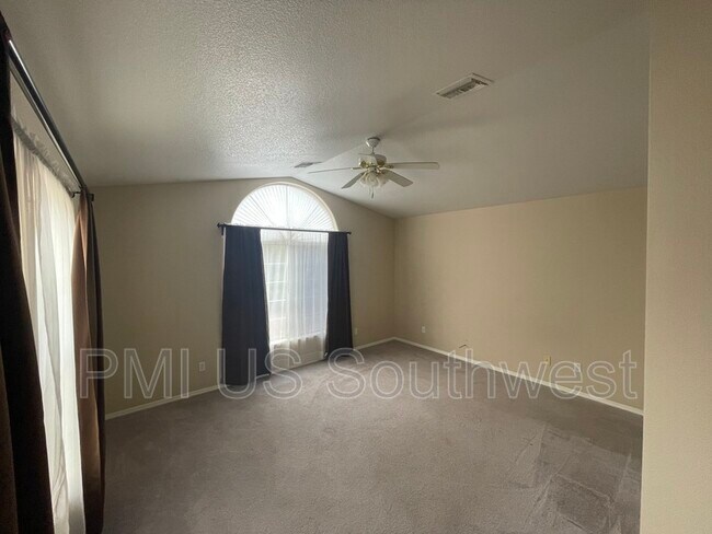 Foto del edificio - 2435 Palo Verde Ct