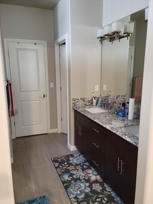 Building Photo - 3334 Junipero Ave