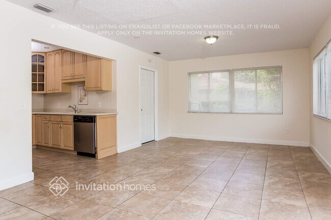 Foto del edificio - 7700 Clarke Rd