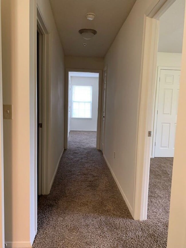 Interior Photo - Hamilton at Turman Farms Apartments