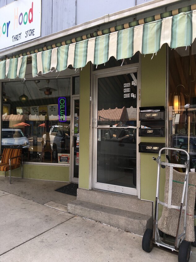 Entrance - 408 N Main St