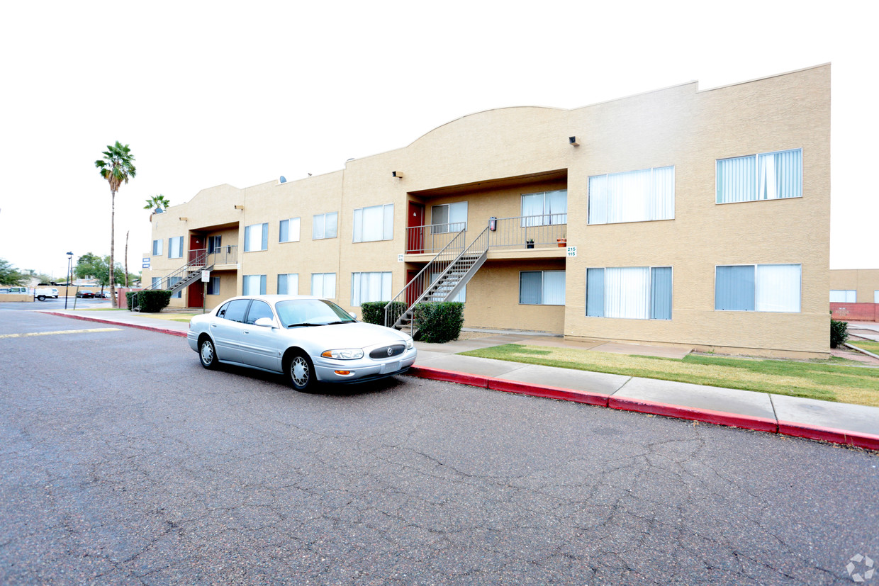 Building Photo - Brighton Place Apartments