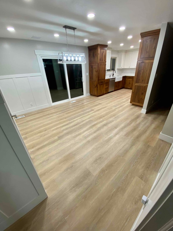 Building Photo - 6041 Fleetwood Dr