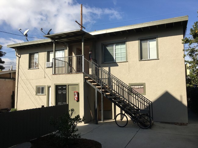 Foto del edificio - 2833 Huron St