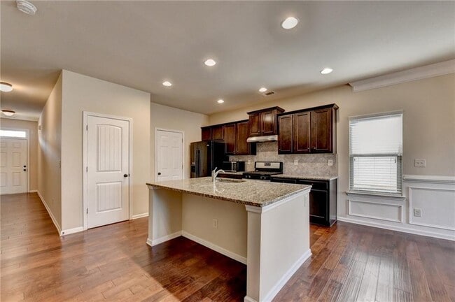 Building Photo - 2520 Morgan Chase Dr
