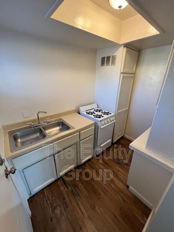 Foto del edificio - 266 W Belleview Ave