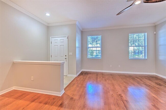 Foto del edificio - 7570 Tamarind Ave