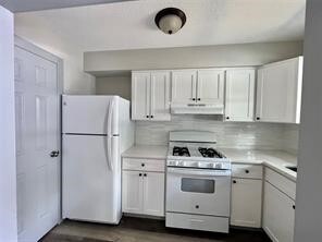 Foto principal - 8335 Bonner Dr