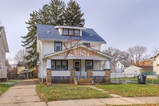 Building Photo - 458 Hillwood Dr
