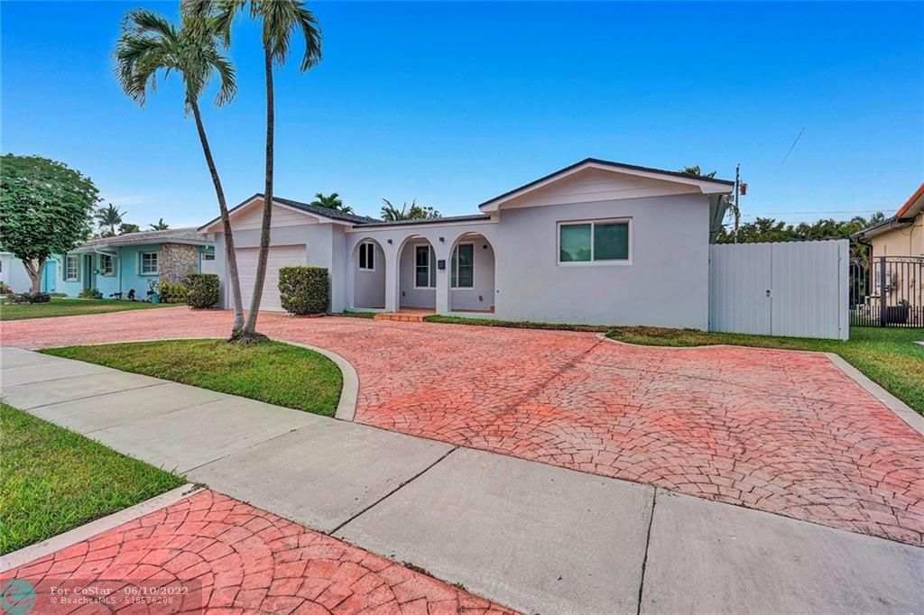 Foto principal - 9931 SW 22nd St