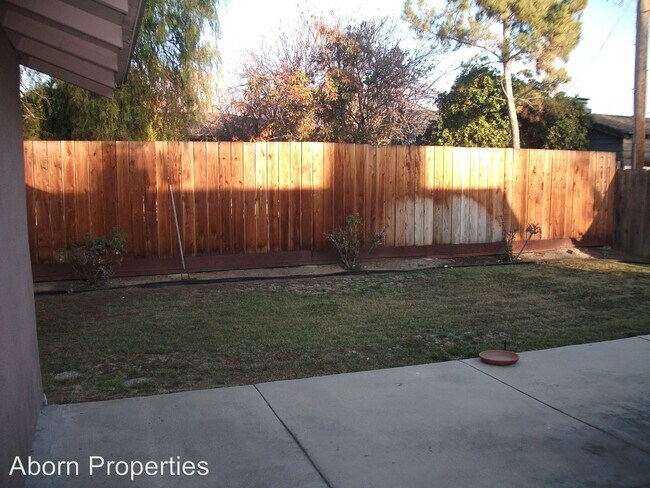 Building Photo - 3 br, 1 bath House - 11954 Ellery St