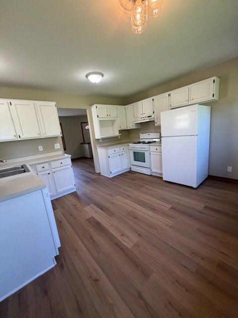 Foto del edificio - 11450 W Edgerton Ave